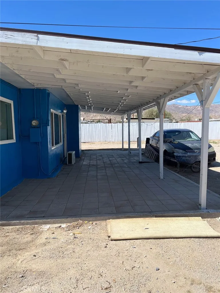 main property photo 10