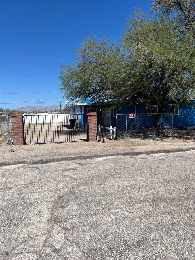main property photo 14