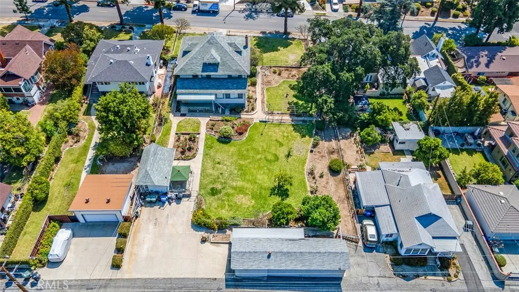 main property photo 57