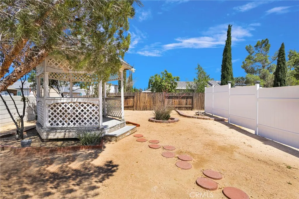 main property photo 45