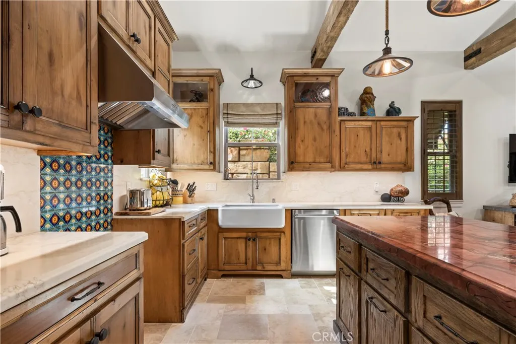 main property photo 60