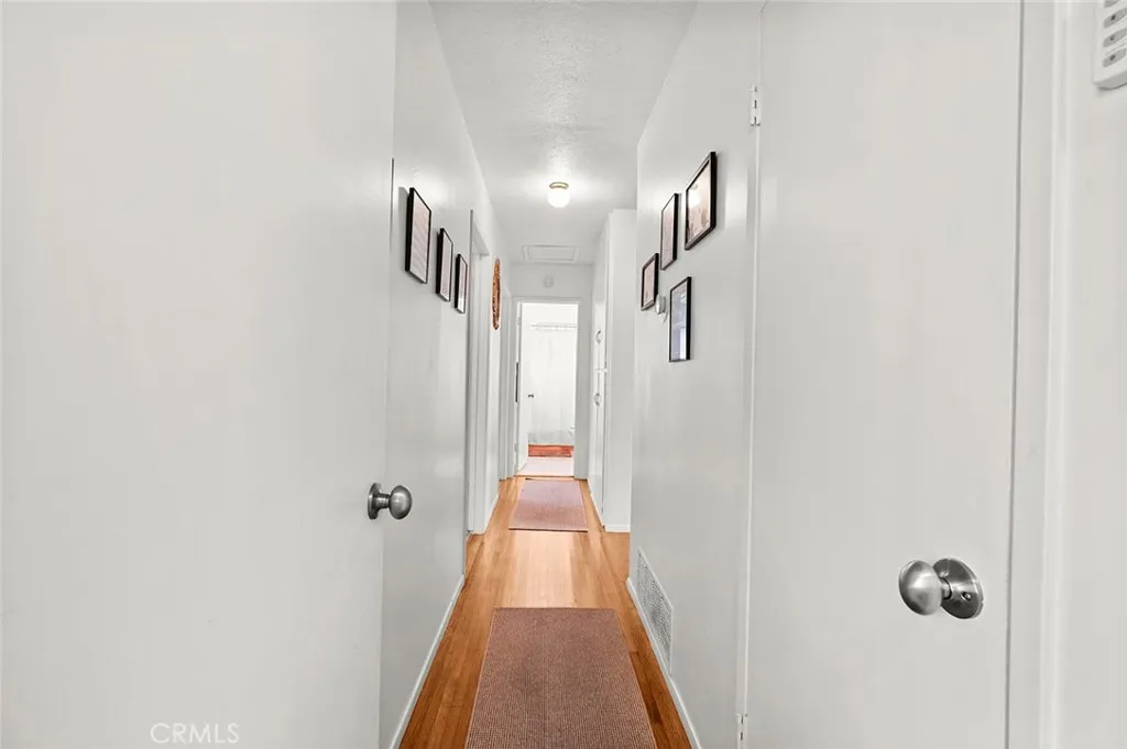property viewer photo 15
