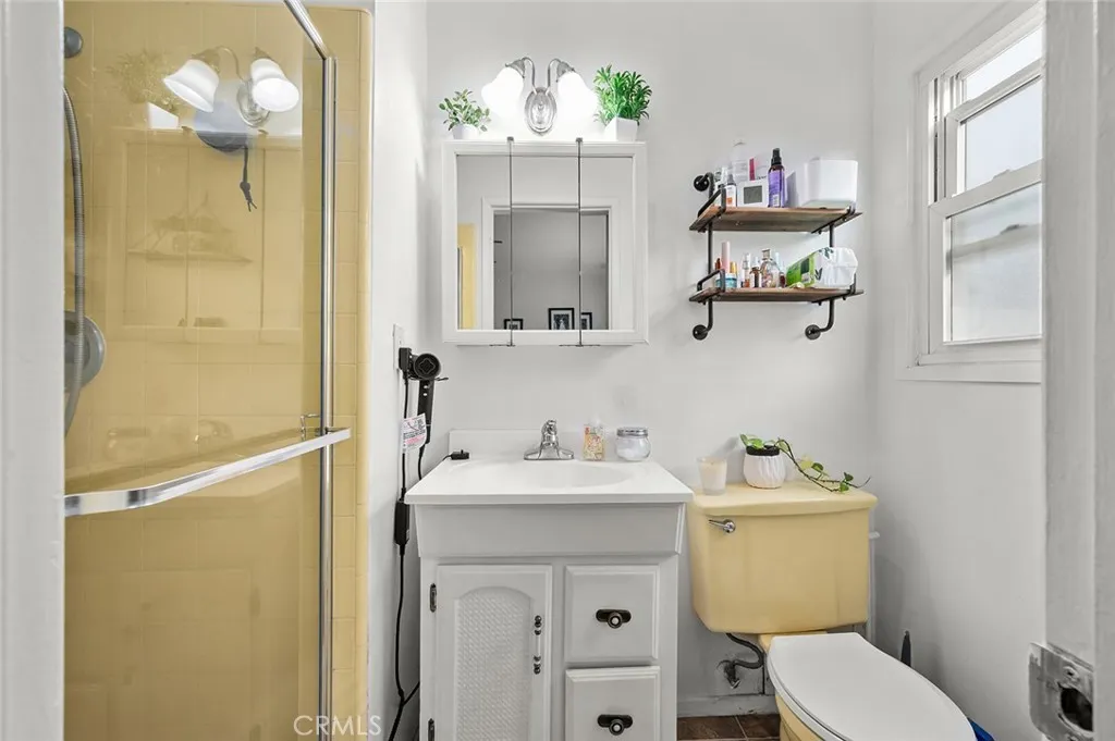 property viewer photo 24
