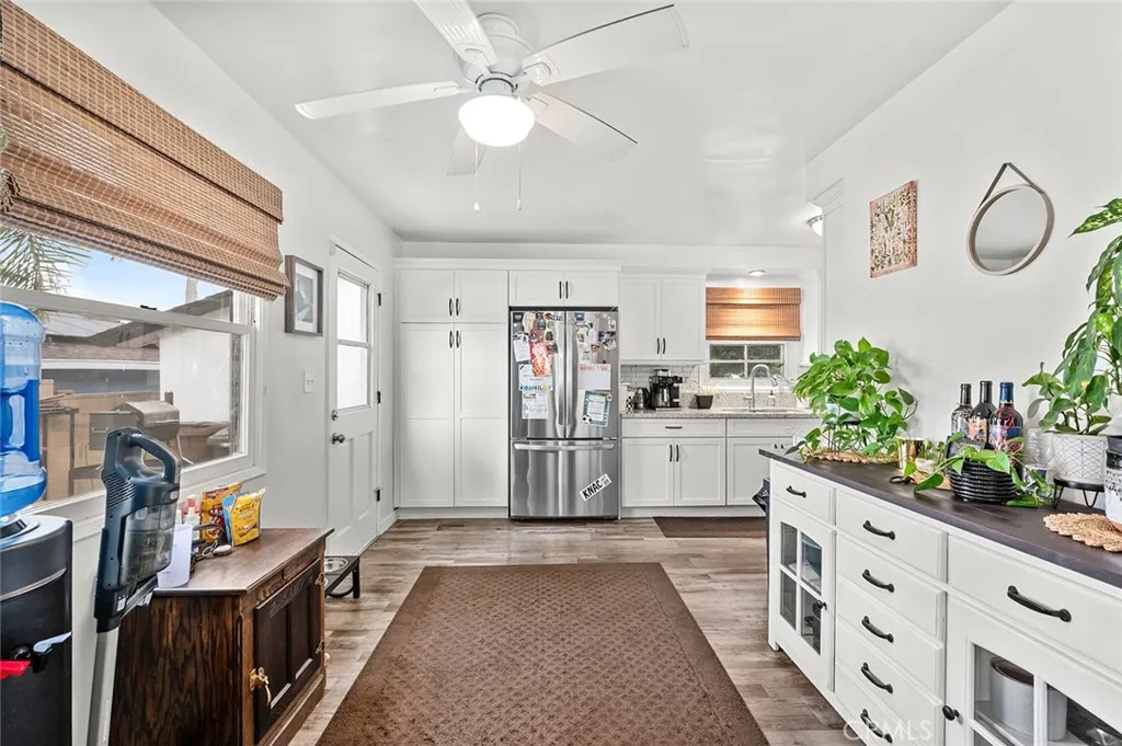 property viewer photo 8