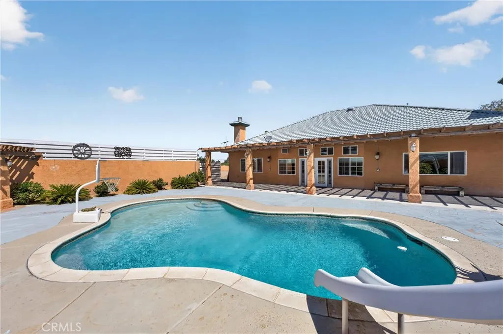 main property photo 44