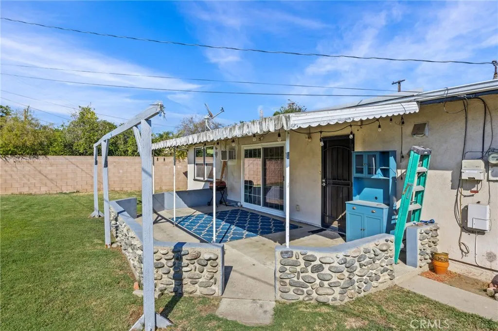 main property photo 24