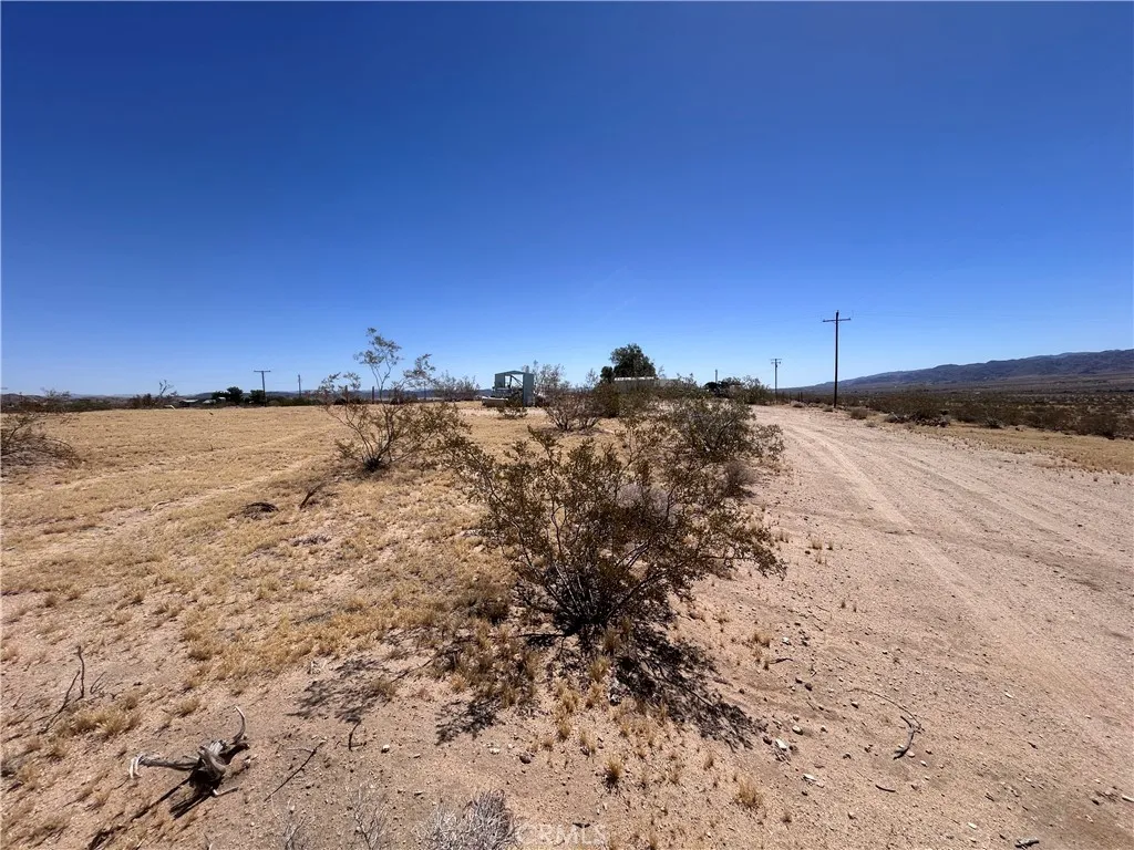 main property photo 9