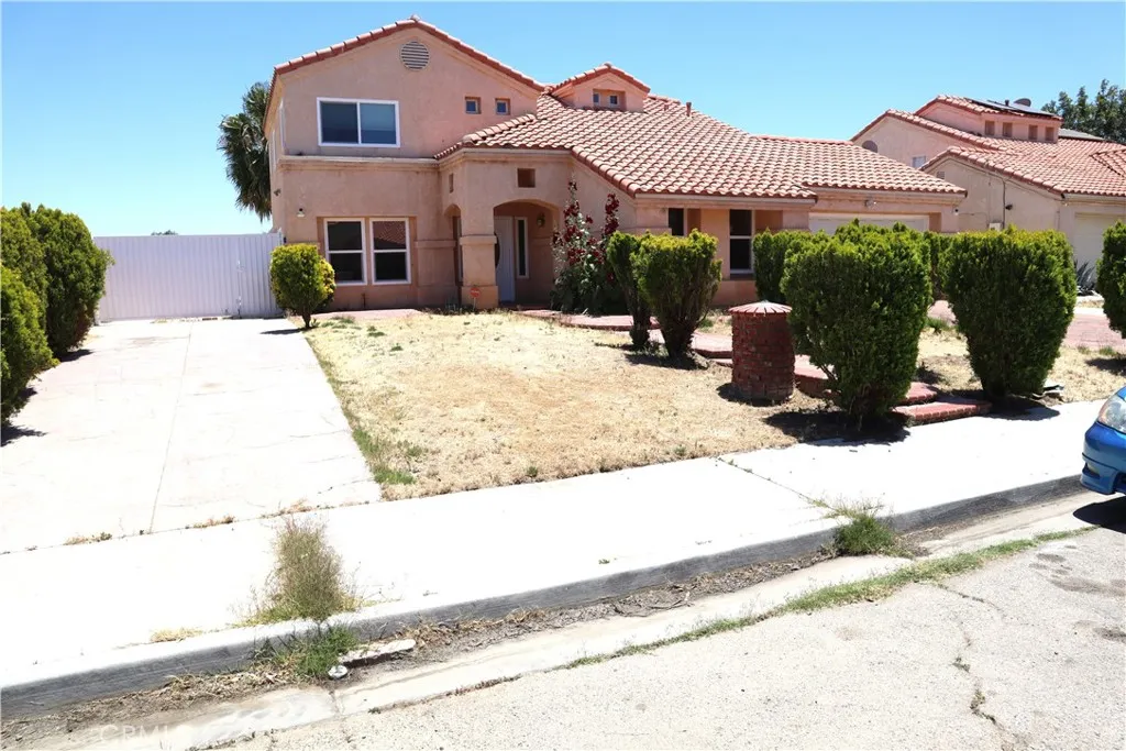 main property photo 2