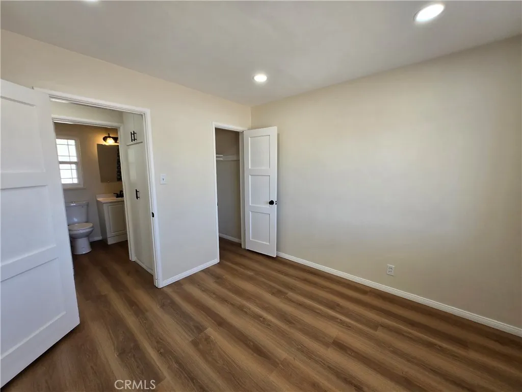property viewer photo 8