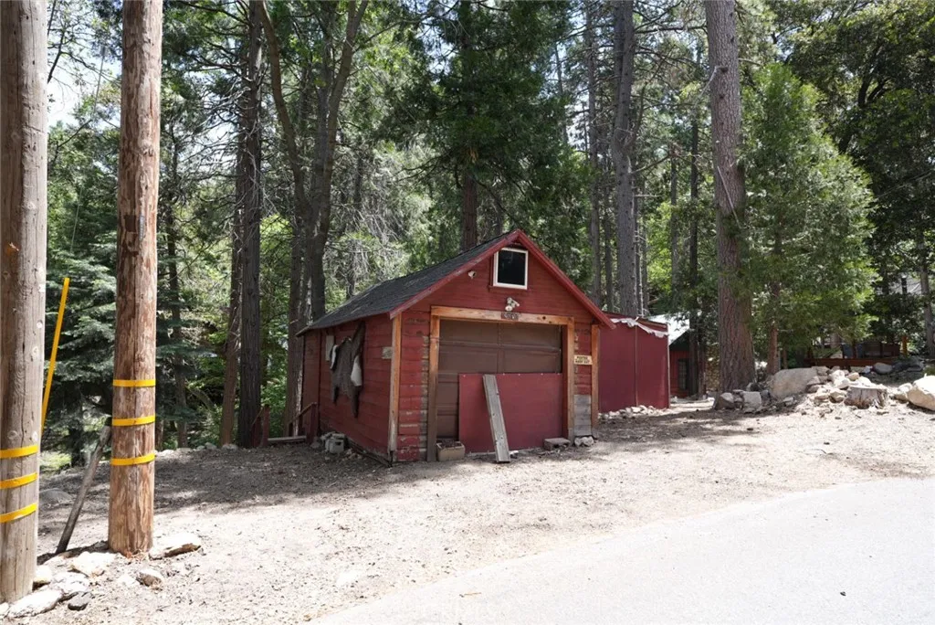 main property photo 5