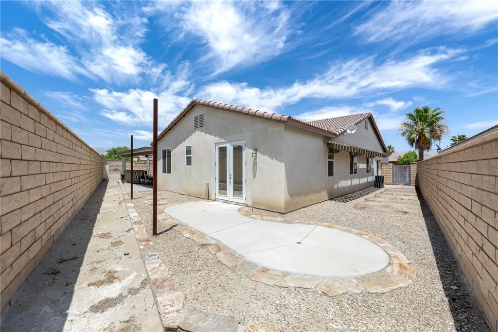 main property photo 45