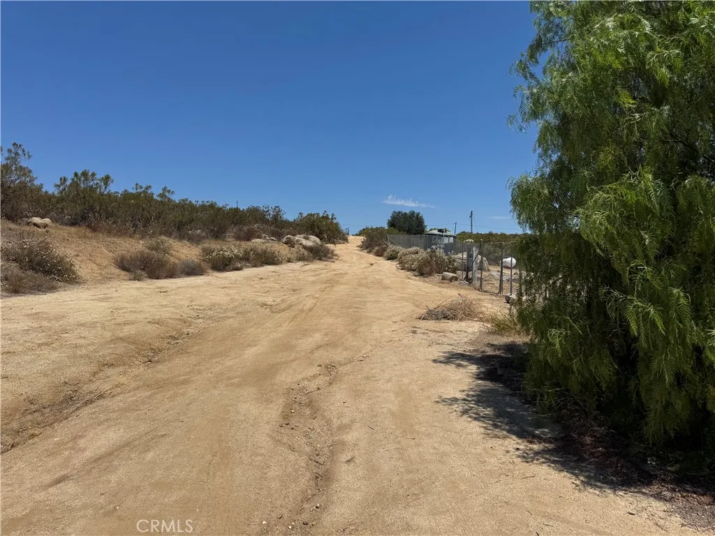 main property photo 27