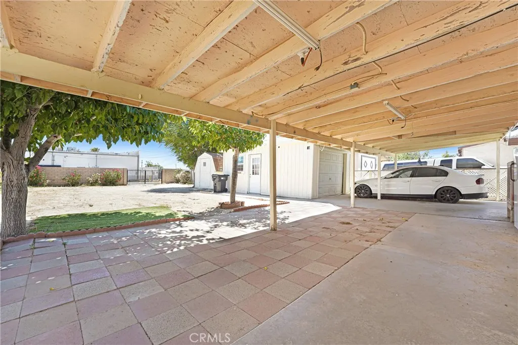 main property photo 17