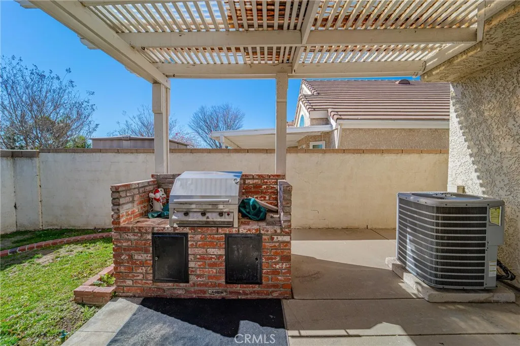 main property photo 38