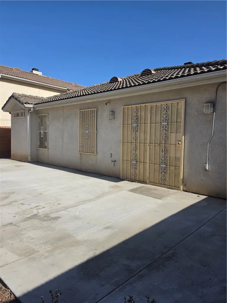 main property photo 9