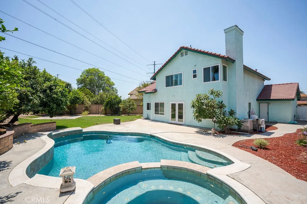 main property photo 5