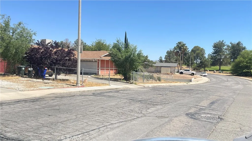 main property photo 2
