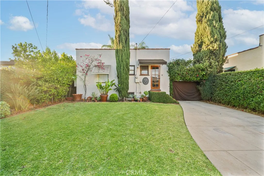 main property photo 13