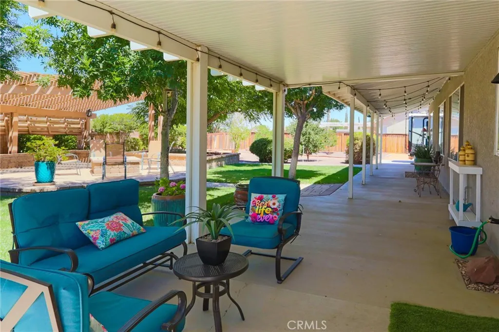 main property photo 40