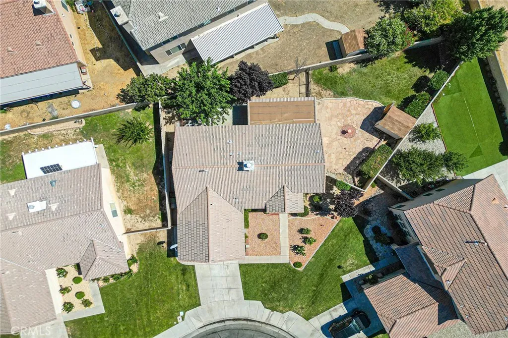 main property photo 30