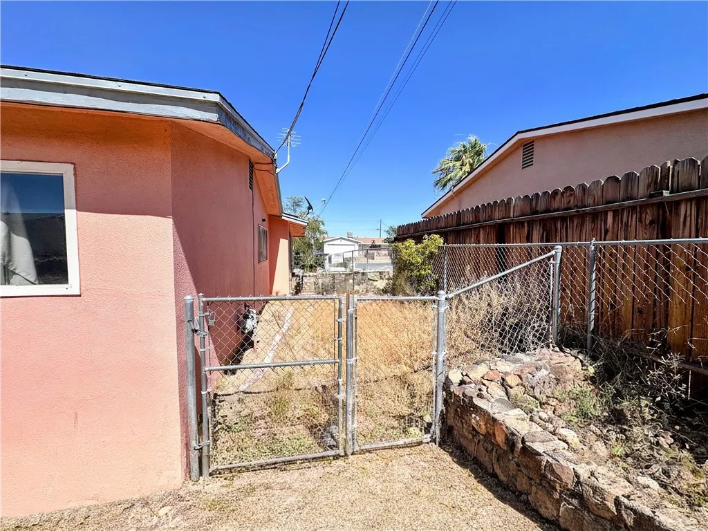 main property photo 29