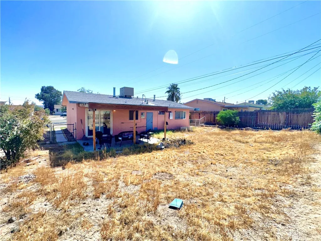 main property photo 30