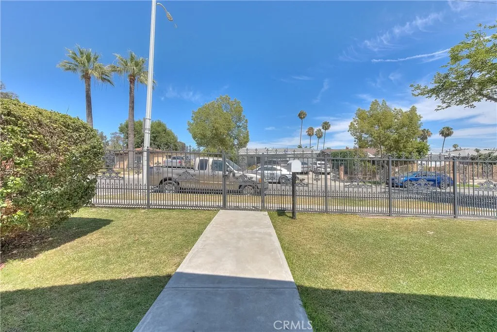 main property photo 4