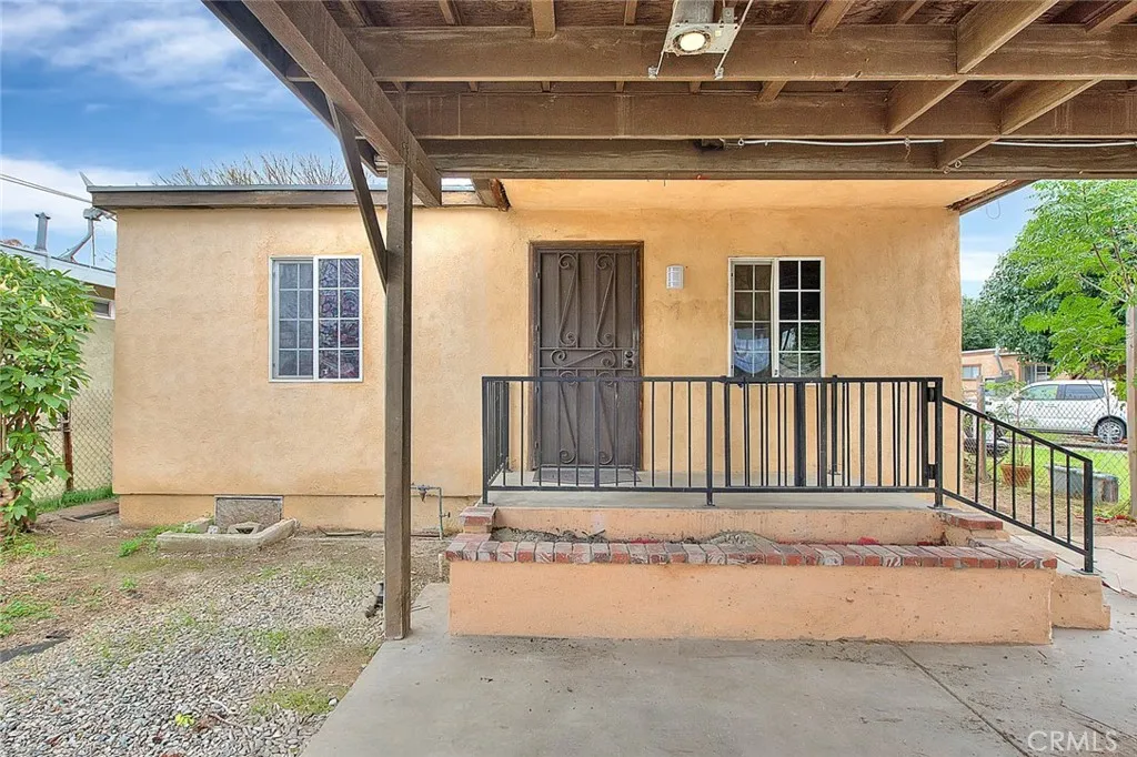 main property photo 4