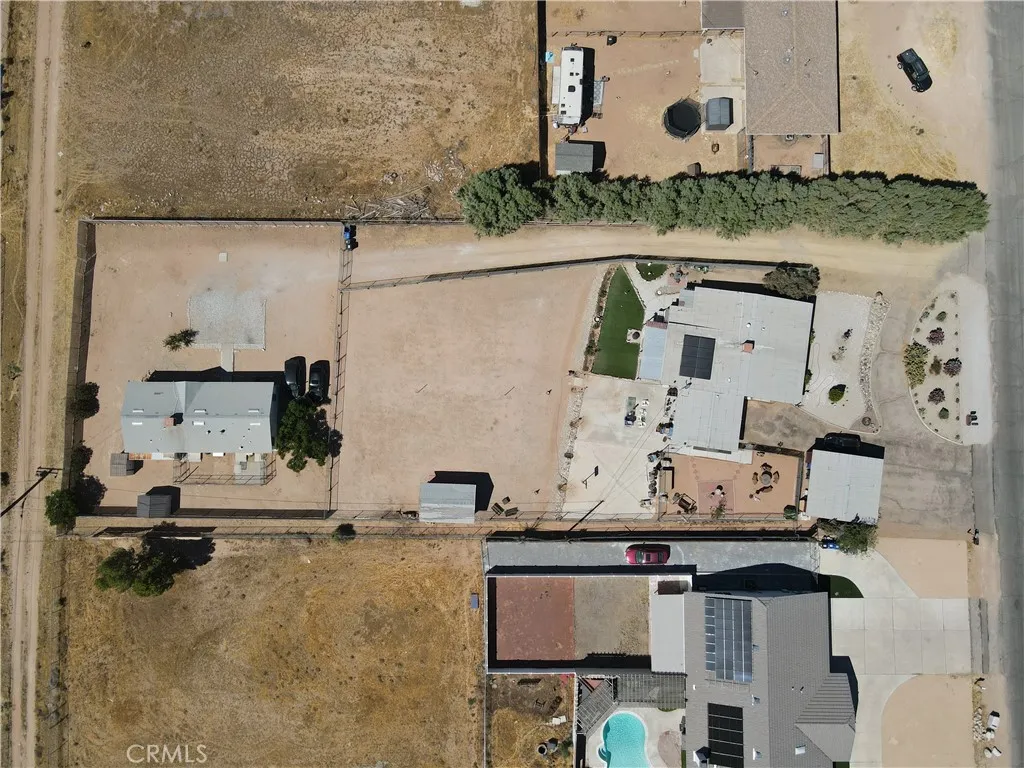 main property photo 25