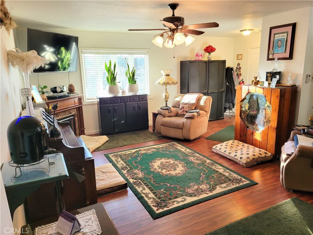 main property photo 7