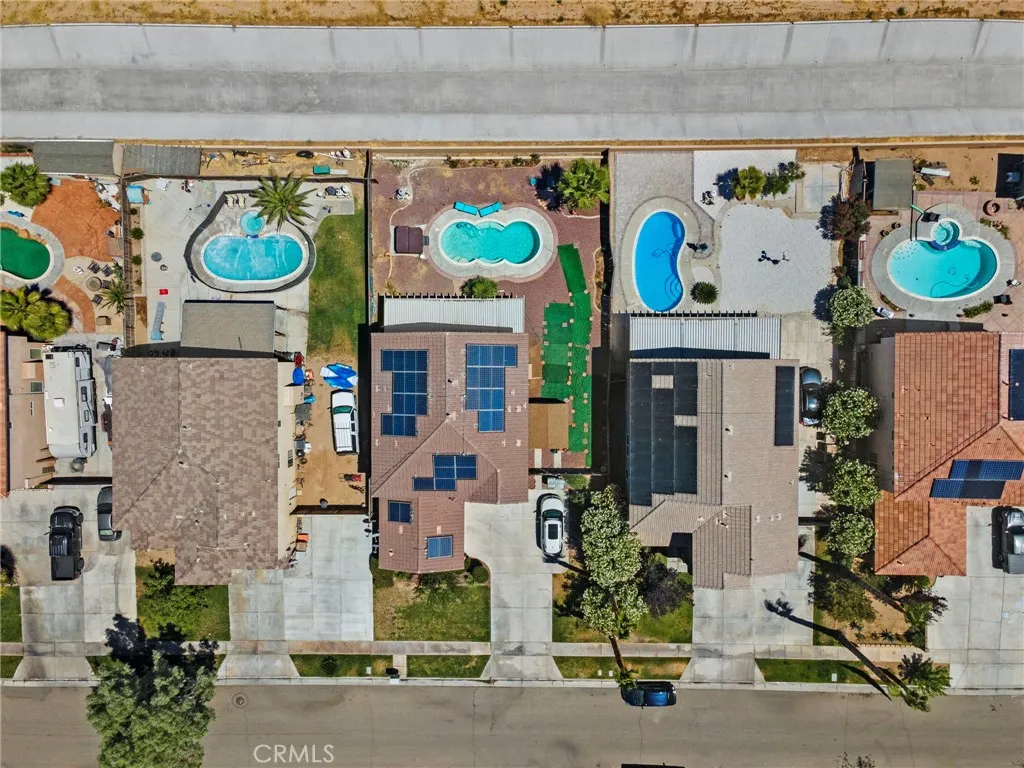 main property photo 35