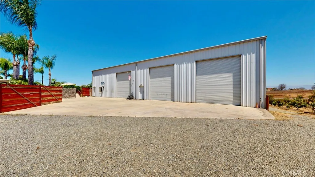 main property photo 45
