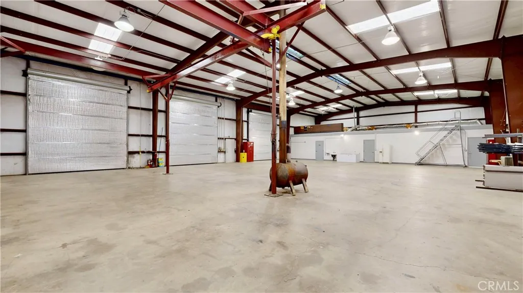 main property photo 49