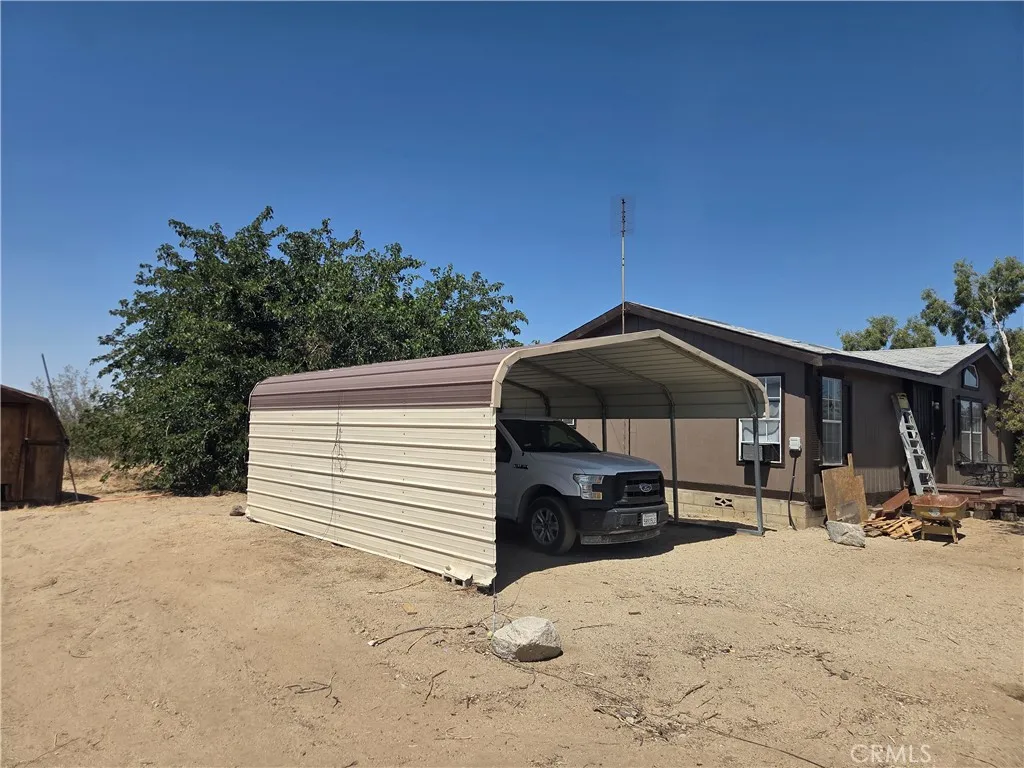 main property photo 8