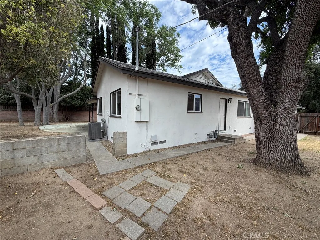 main property photo 31