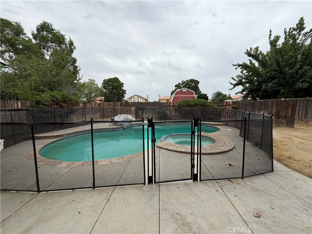 main property photo 41