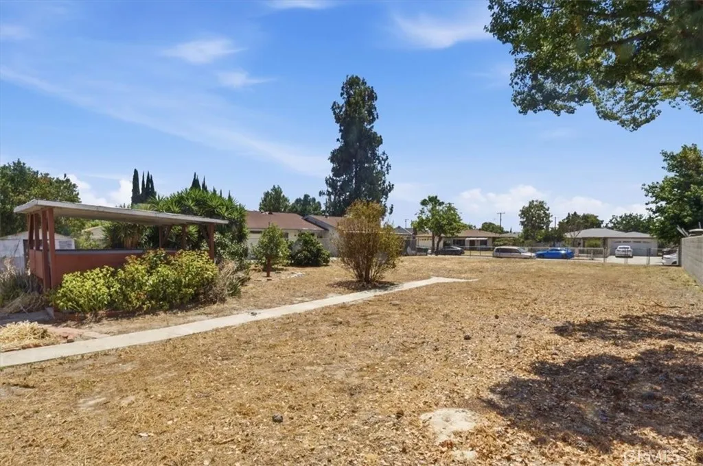 main property photo 44