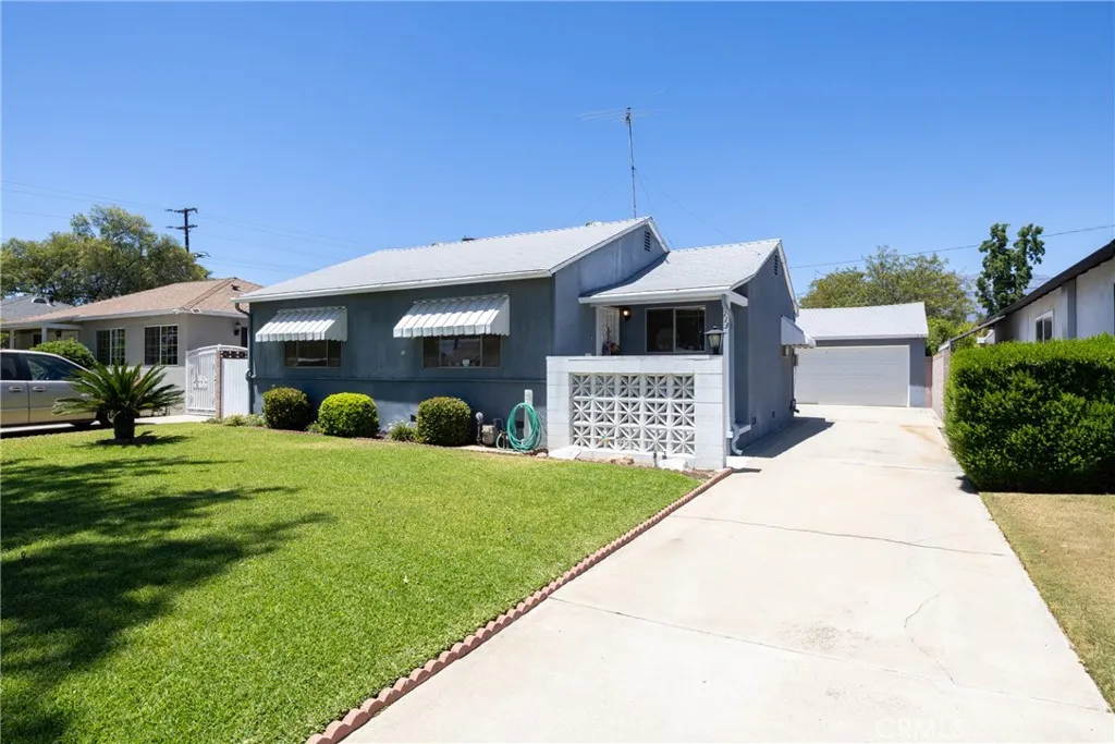 main property photo 3