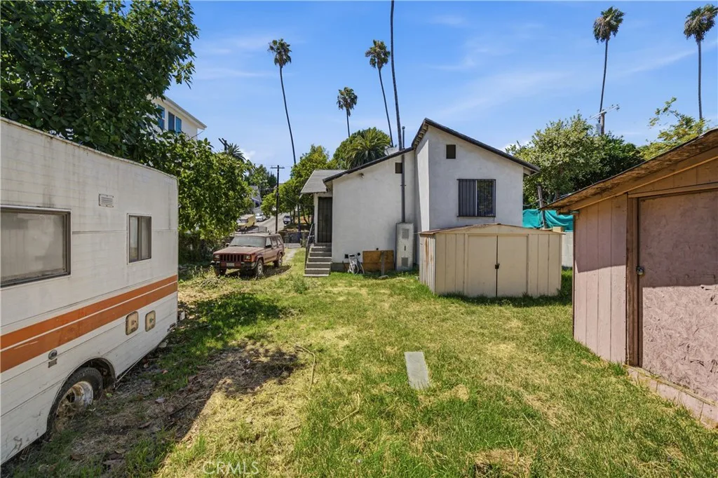 main property photo 17