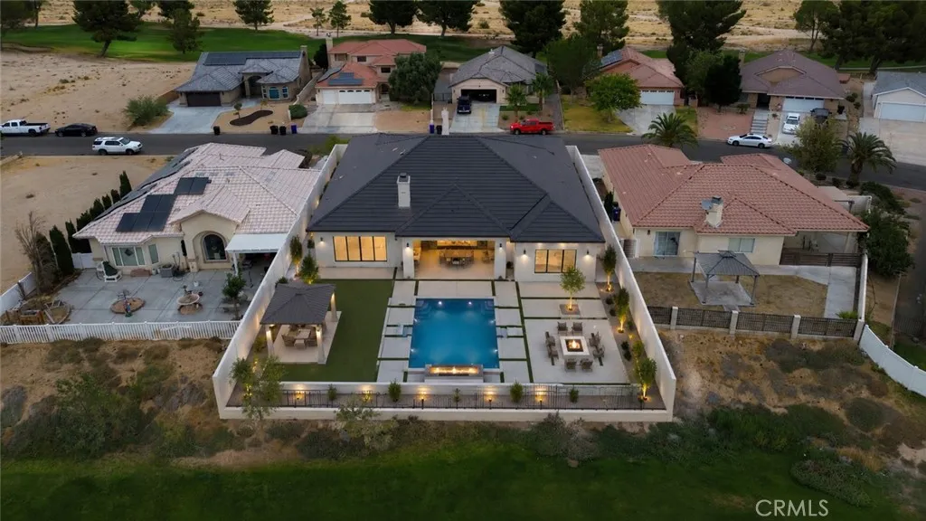 main property photo 12