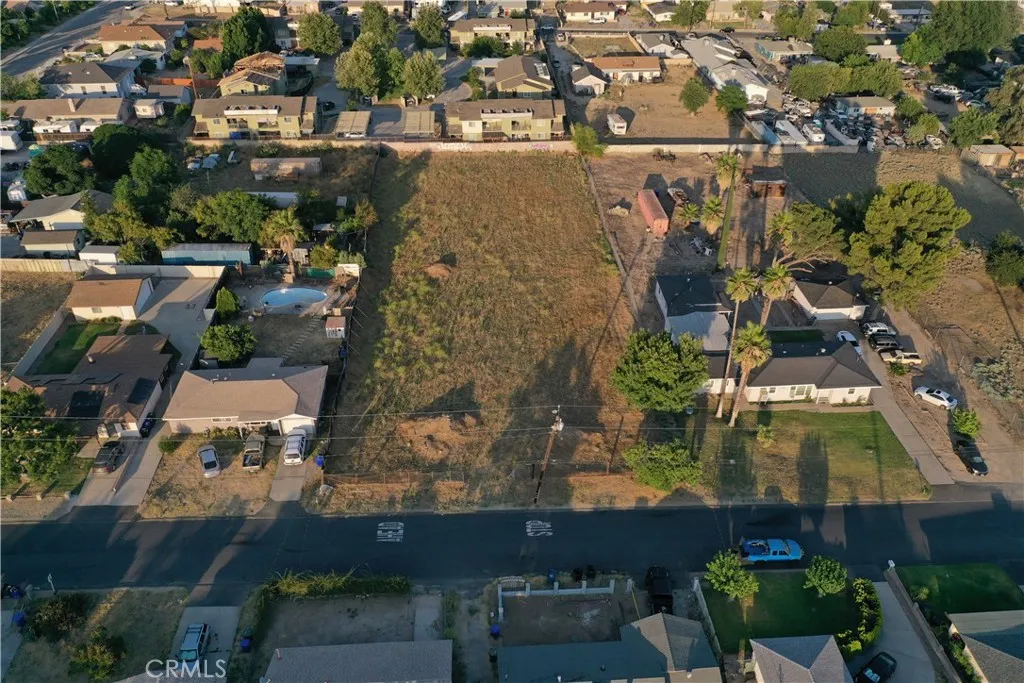 main property photo 5