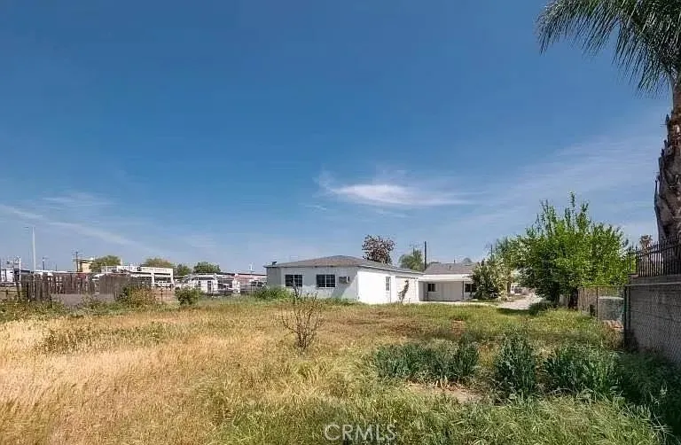 main property photo 12