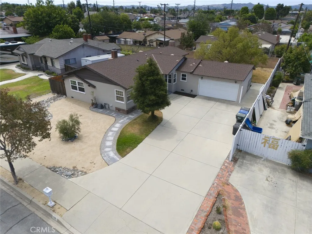 main property photo 50