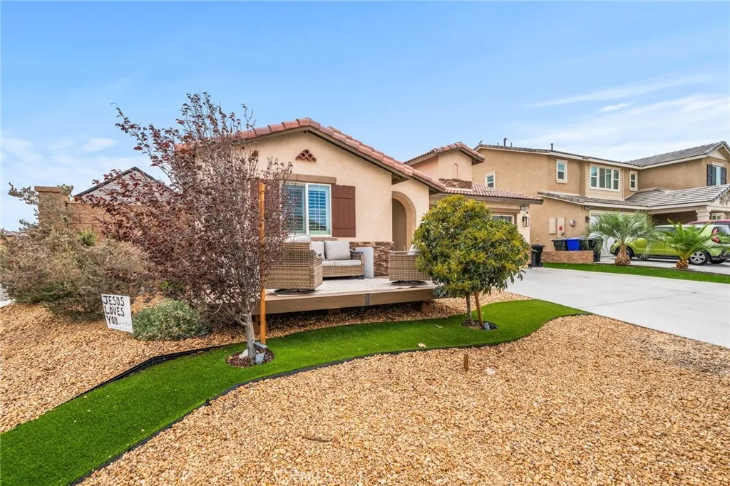 main property photo 3