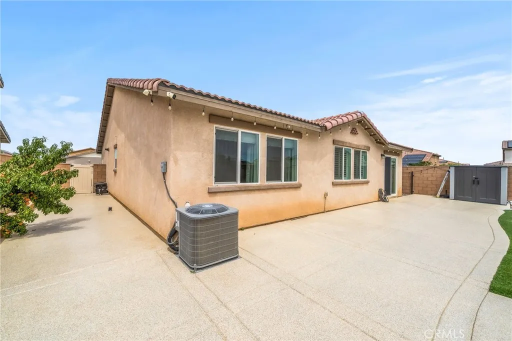 main property photo 31