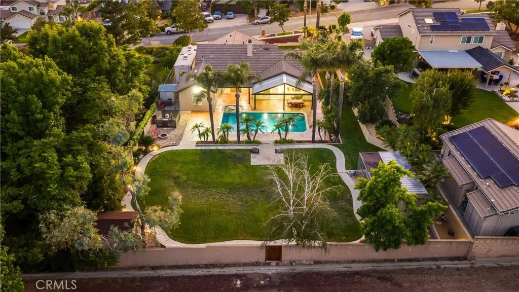 main property photo 9