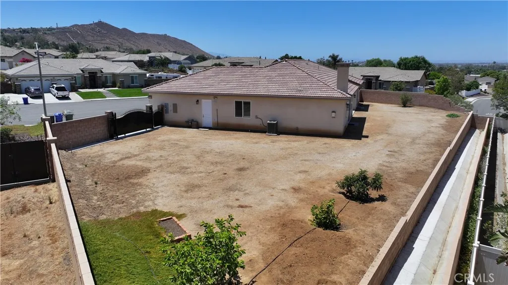 main property photo 70