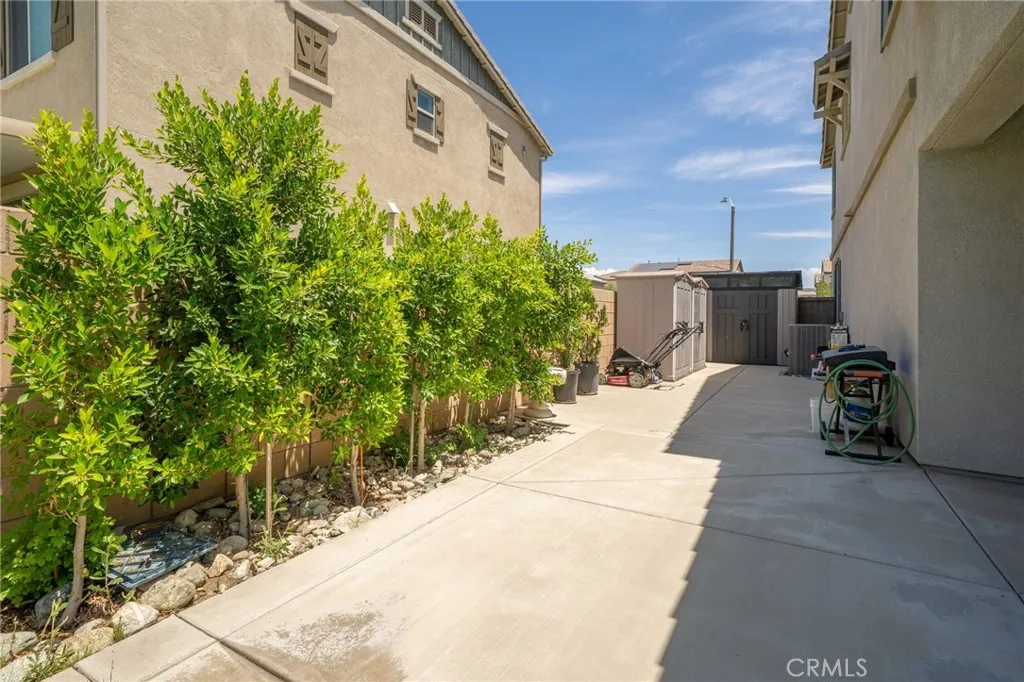main property photo 41