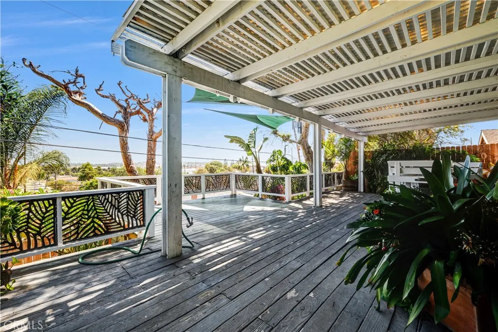 main property photo 16
