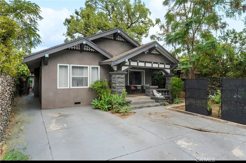 main property photo 0